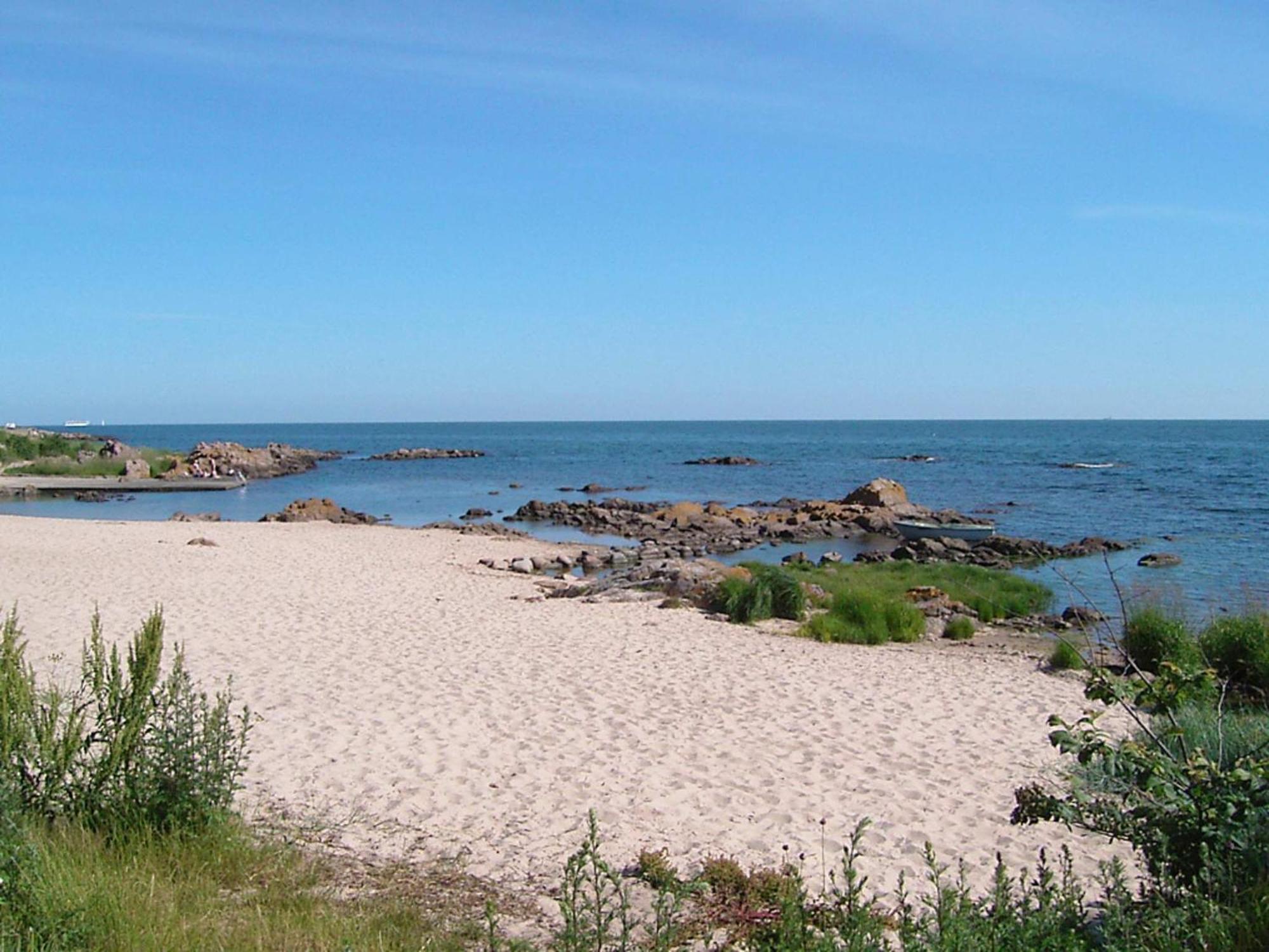 2 Person Holiday Home In Allinge Exteriör bild